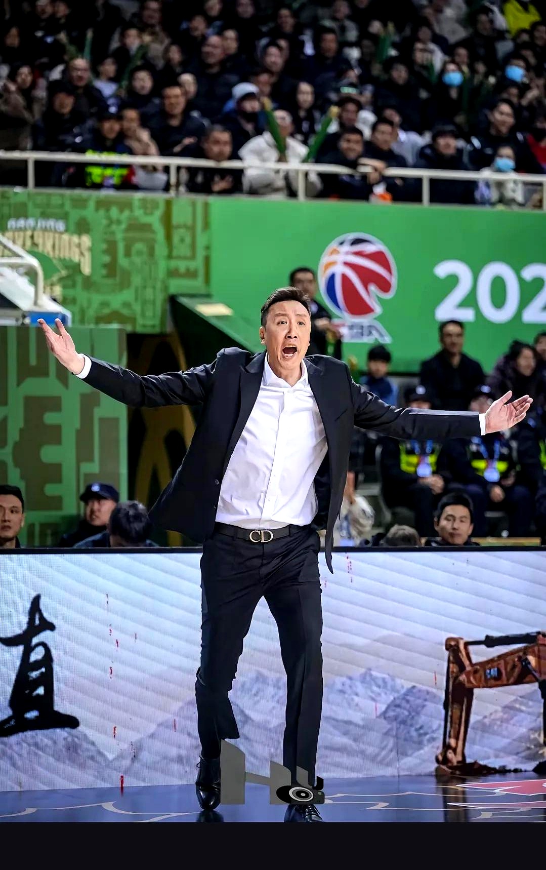 天津队翻盘江苏队,杜兰特状态火热 天津队翻盘江苏队,杜兰特状态火热